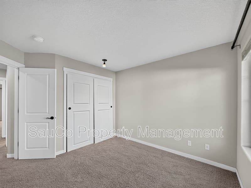 Beaverton House: 431 Southwest 204th Ter