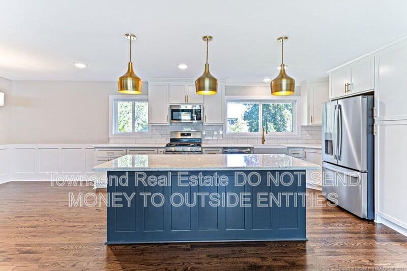 Fayetteville House: 315 Westview Dr.