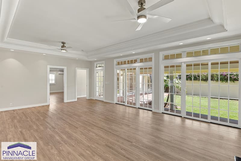 Honolulu House: 814-814A Kealaolu Avenue