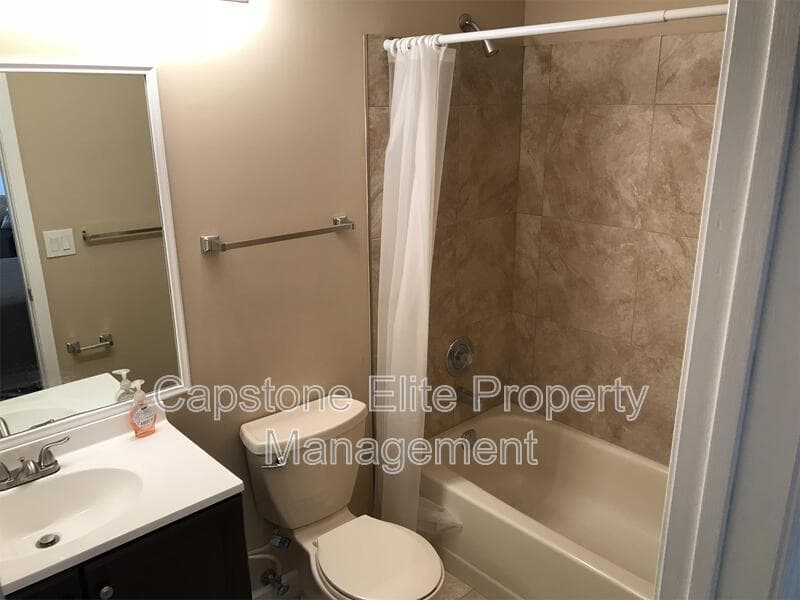 Newark Condo: 1 Cornerstone Lane