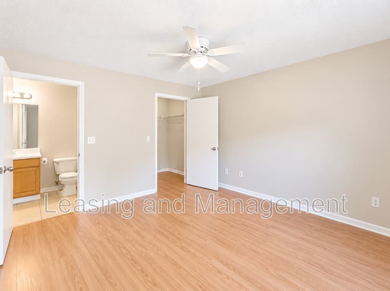 Mount Pleasant Condo: 2011 N Hwy 17