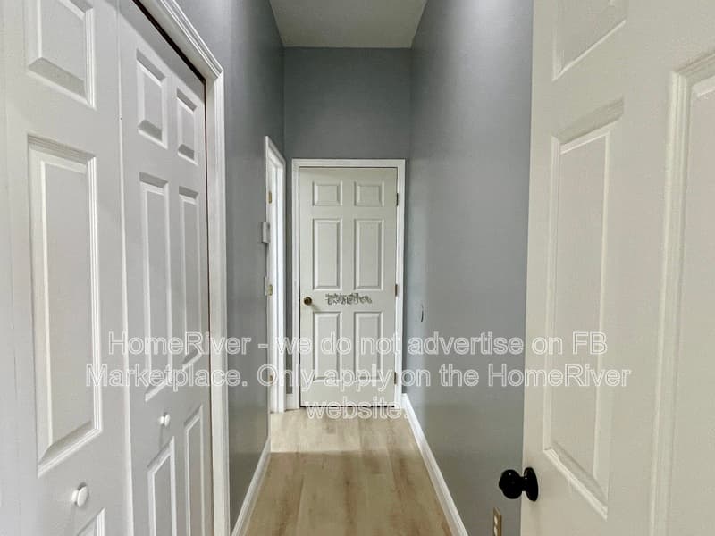 Tampa House: 10014 Cypress Shadow Ave