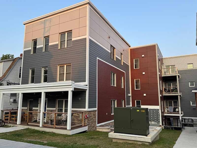 Burlington Condo: 15 Hungerford Terrace, Unit 16