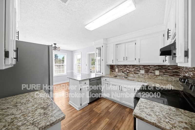 Sumter House: 2900 Lancaster Dr