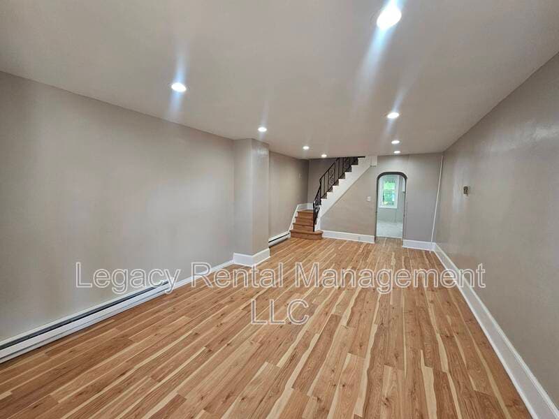 Shenandoah House: 899 West Coal Street