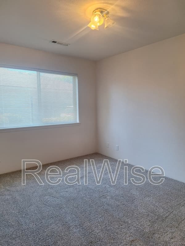 Medford Condo: 1221 Skeeters Ln