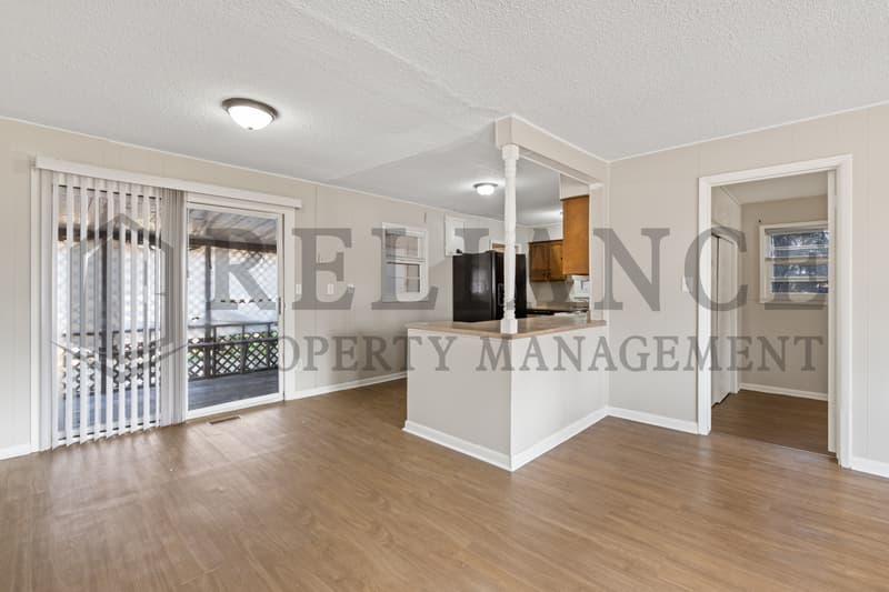Wichita House: 220 East 44th Street South