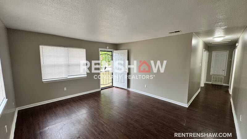 Munford House: 349 Navy Dr
