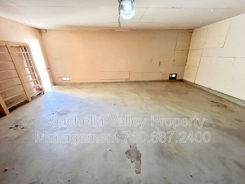 Cathedral City House: 32244 Navajo Trail