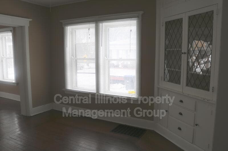 Bloomington Condo: 611 West Jefferson Street