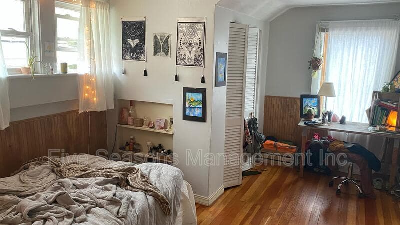 Burlington Condo: 9 Chase Street - 3