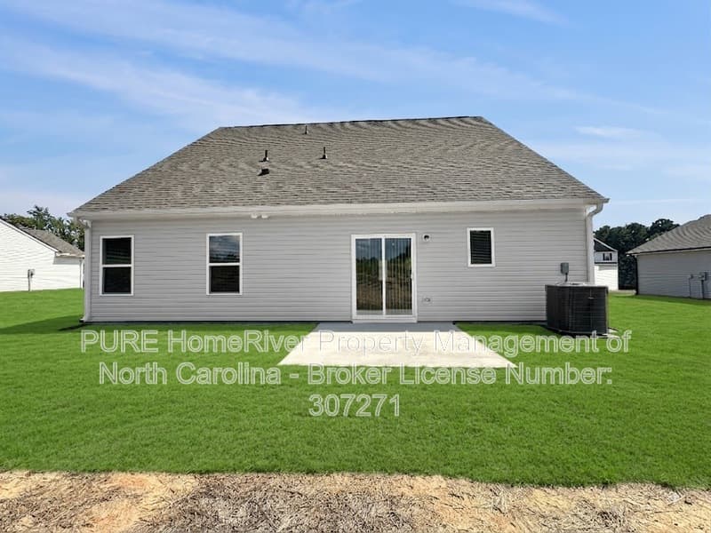 Angier House: 394 Chedworth Dr