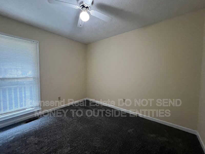Fayetteville House: 5038 Linton Hall Rd.