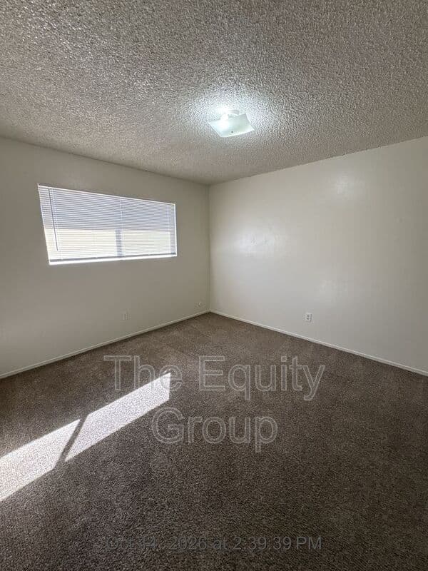 Visalia Condo: 615 S Demaree St