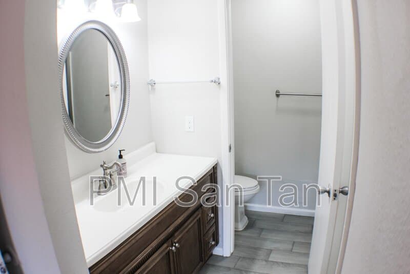 Tempe Condo: 821 South Casitas Drive