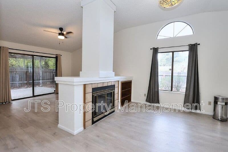 Sacramento House: 7400 Deltawind Drive