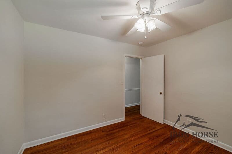 Athens House: 160 Harold Drive