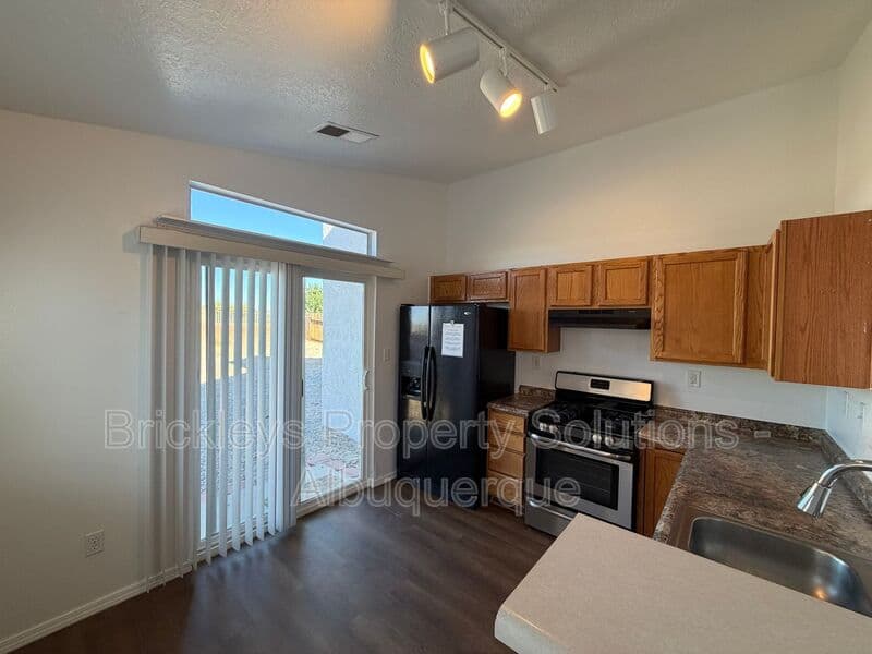Albuquerque House: 10627 Brookline Pl. NW