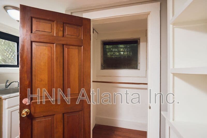 Atlanta Condo: 887 Myrtle St NE