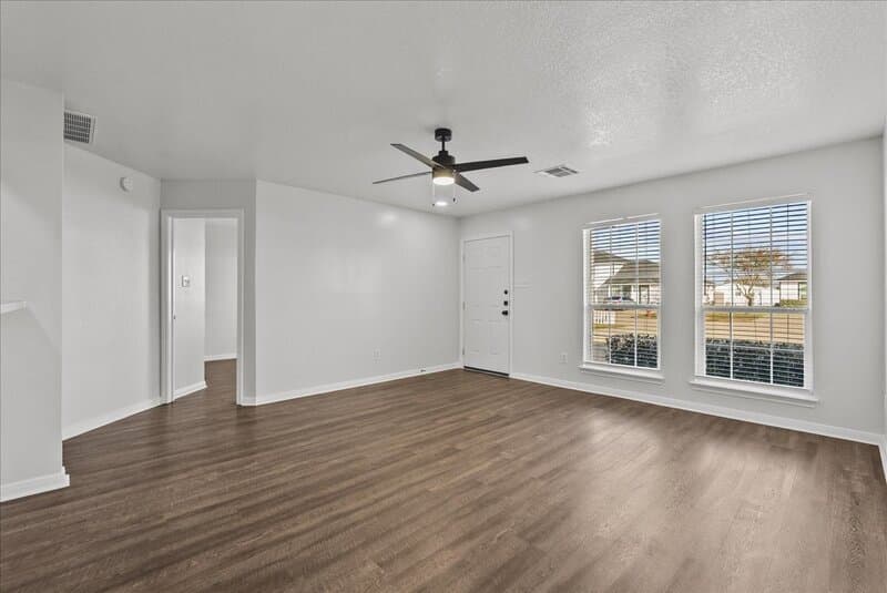 Dickinson Condo: 5139 Caicos Calle