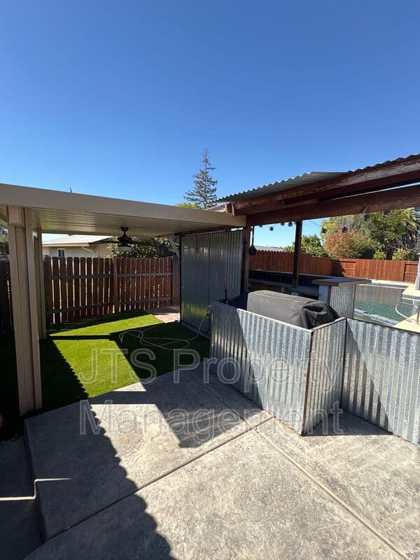 Rancho Cordova House: 2618 Don Juan Drive