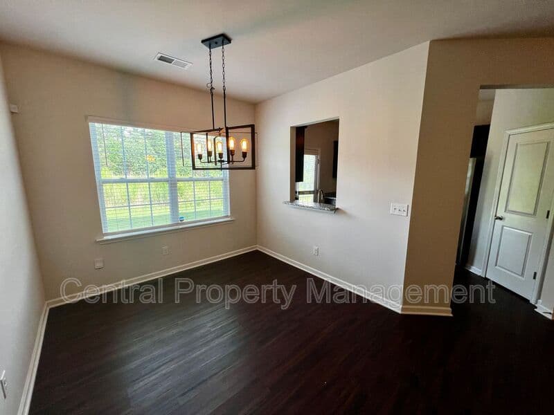 Greer House: 43 Moorlyn Lane