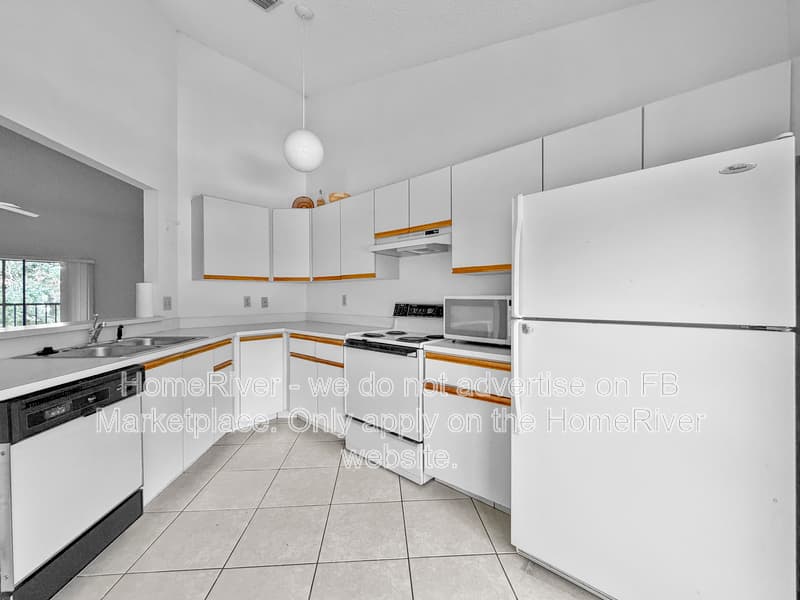Stuart Townhome: 3450 SE Martinique Trce