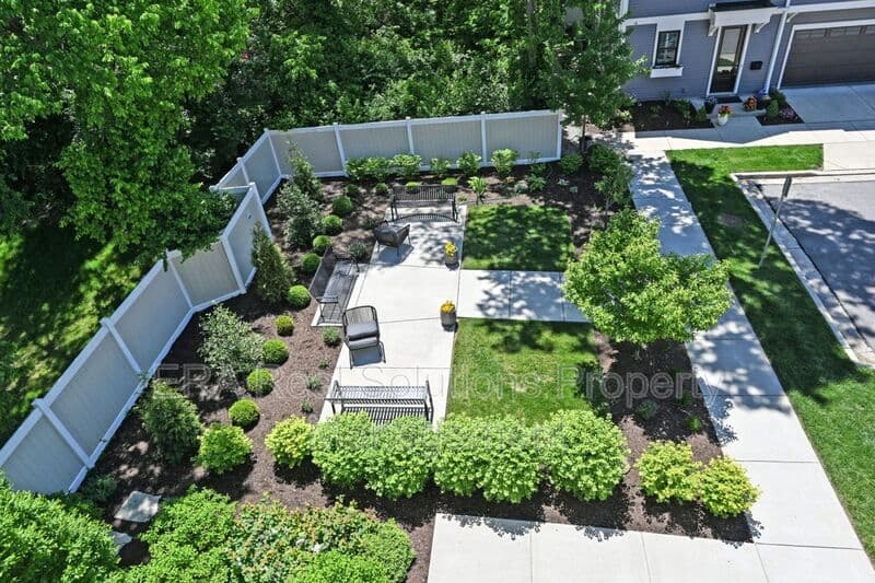 Cincinnati House: 1620 Merrimac St