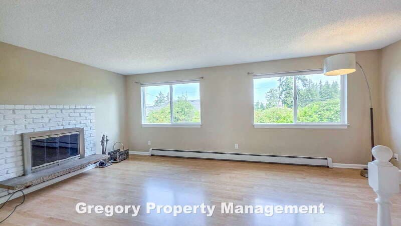 Kenmore House: 16019 84th Ave NE