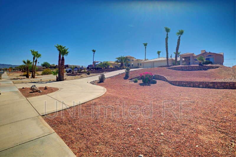 Lake Havasu City House: 304 Acoma Blvd S