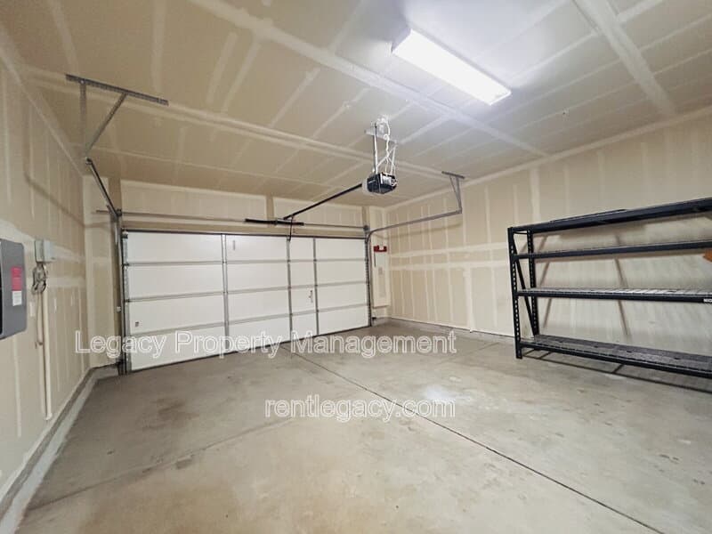 Vacaville House: 320 Fruitvale Rd