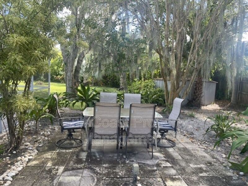 Sarasota House: 3737 Kingswood Dr