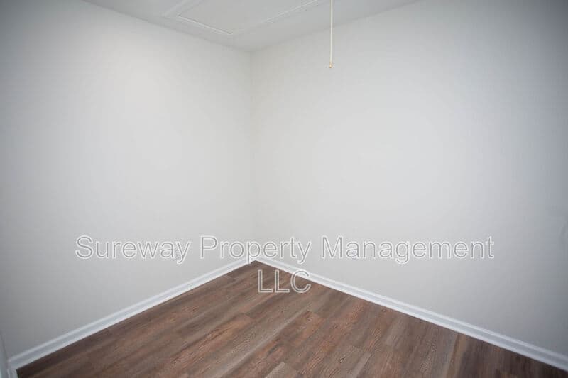 Marlton Condo: 175 Woodlake Dr