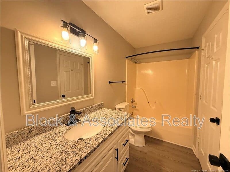 Hope Mills House: 4083 Professional Dr