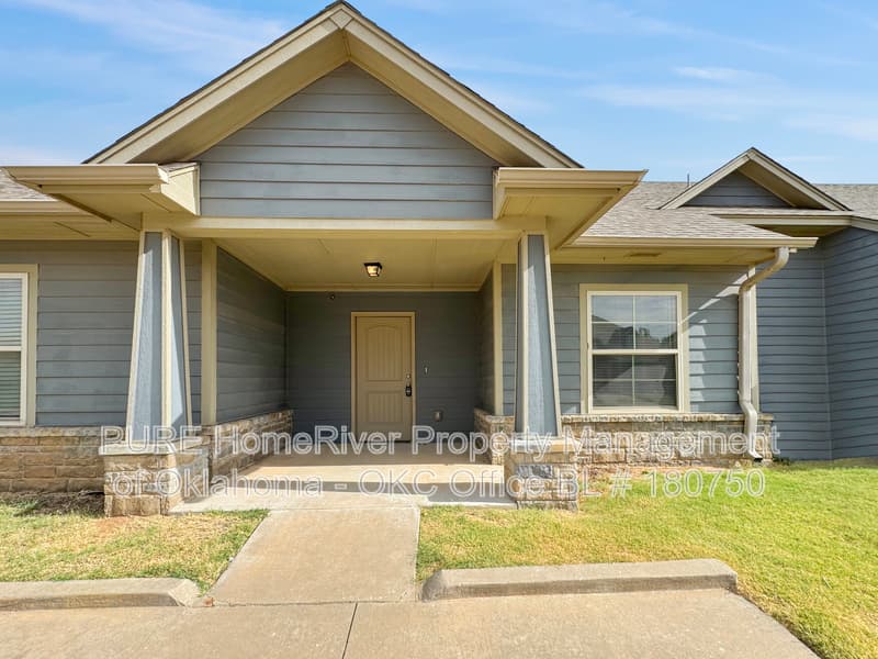 Oklahoma City House: 909 SW 92nd St