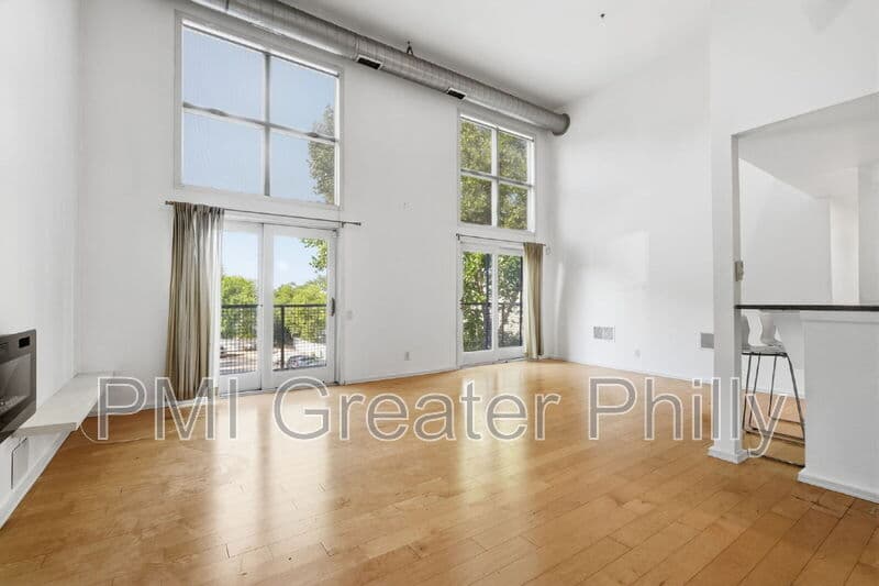 Philadelphia Condo: 182 Gay St