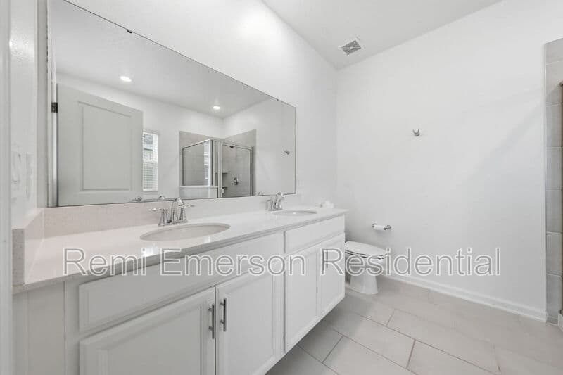 St. Cloud House: 6418 Limberpine Aly