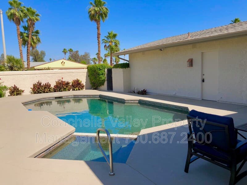Palm Desert House: 42310 Tennessee Avenue