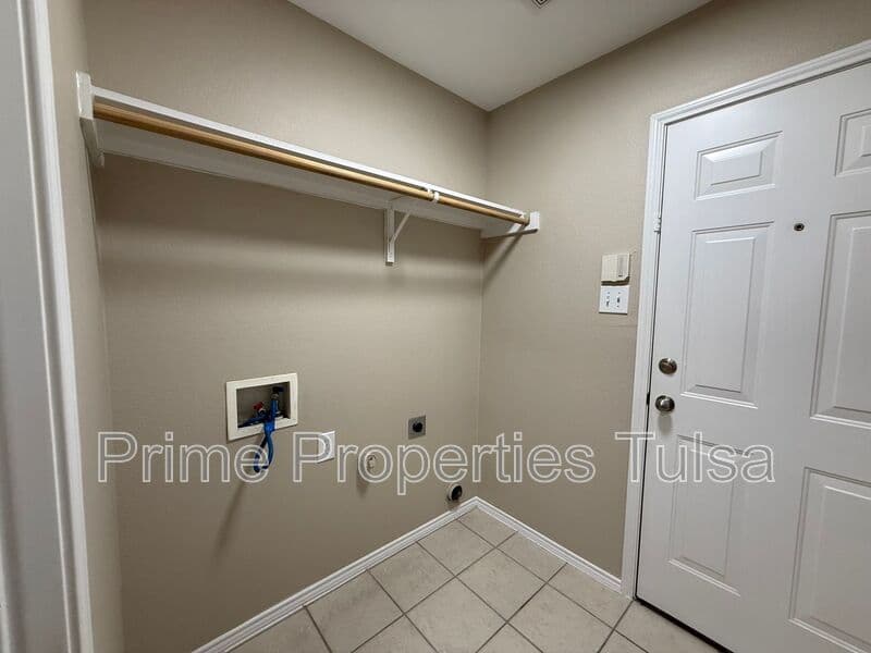 Rockwall House: 2110 Gleaner Drive