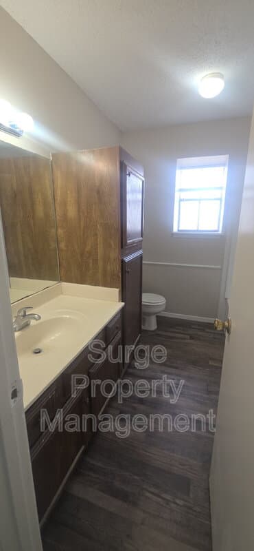 Benbrook Condo: 237 Vista Way