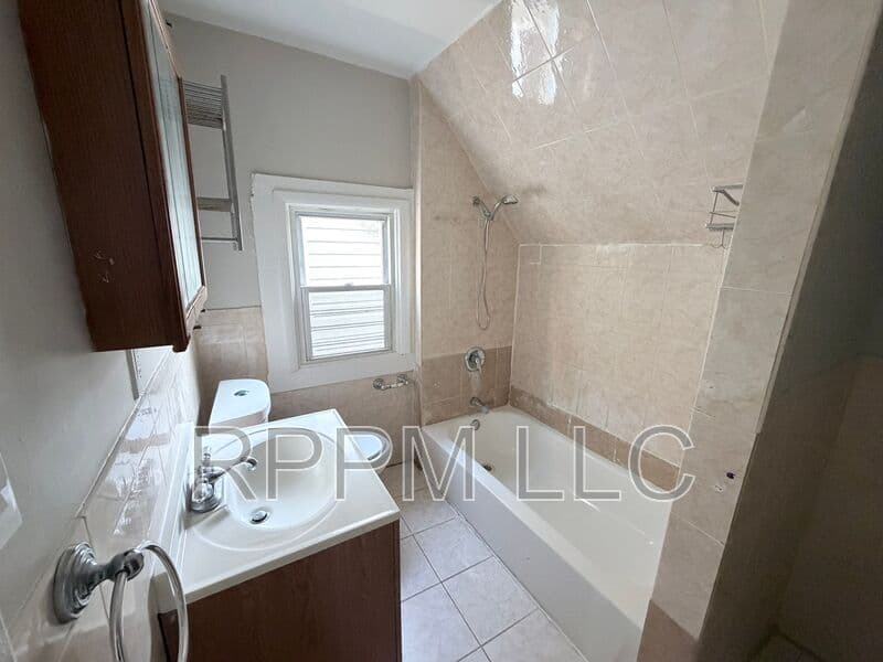 East Orange Condo: 106 North 16th Street - 3