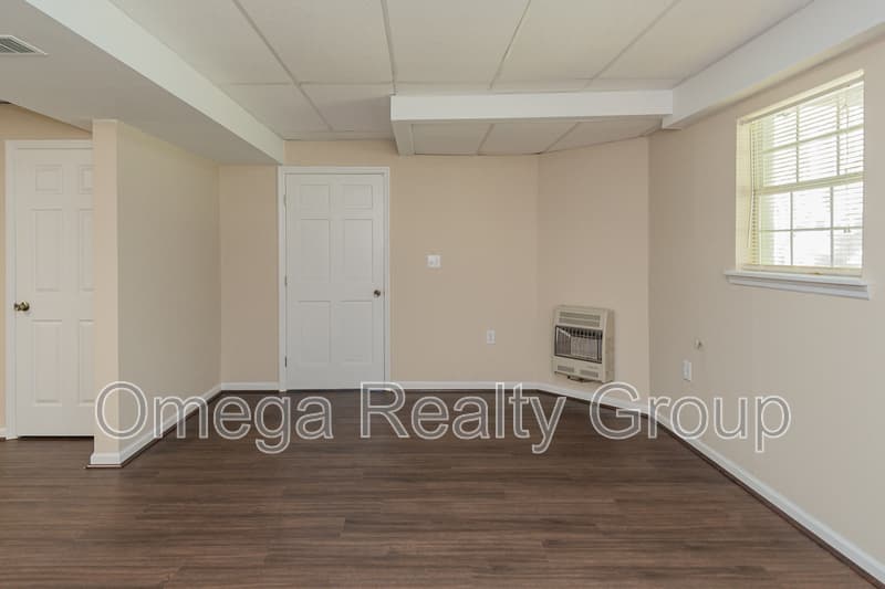 Pinson House: 6450 Kimberly Loop
