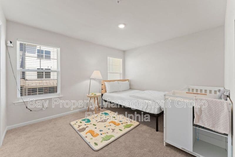 Norristown House: 230 Honey Ln