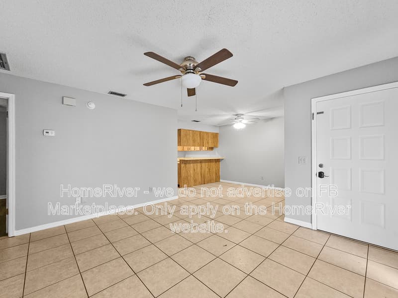 Brandon House: 3205 Bloomingdale Villas Ct