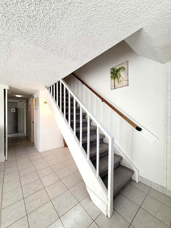Temple Terrace Townhome: 8645 Lake Isle Drive - 1