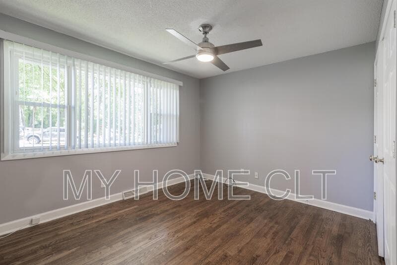 Charlotte Condo: 3331 Erskine Drive - 1