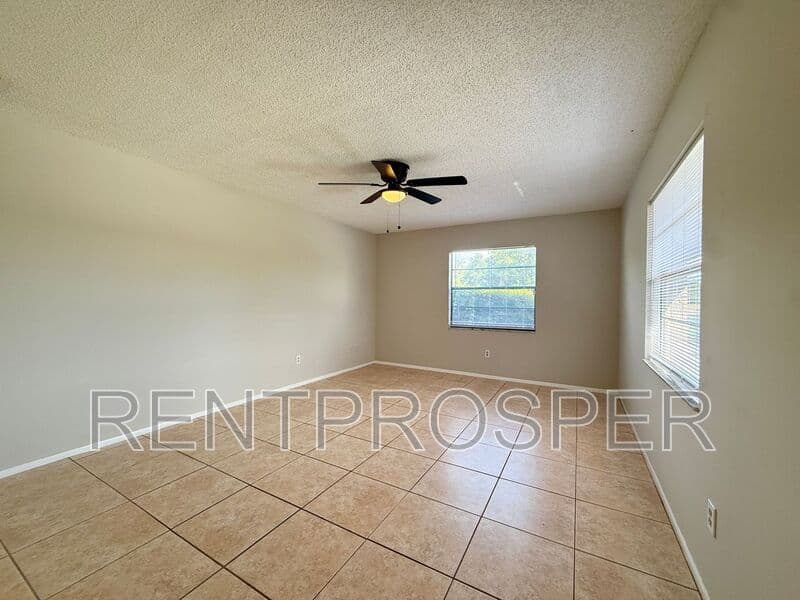 Altamonte Springs House: 914 Little Bend Road