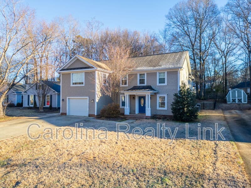 Charlotte House: Blythwood Lane