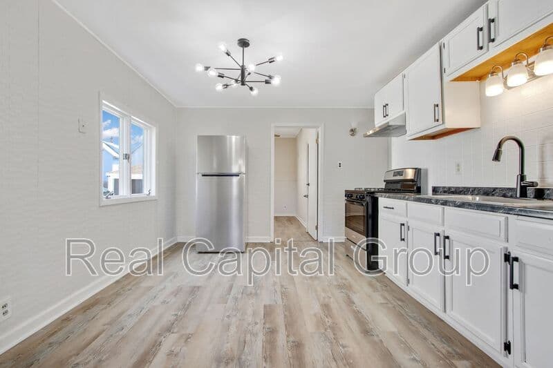 Buffalo Condo: 313 Fenton St