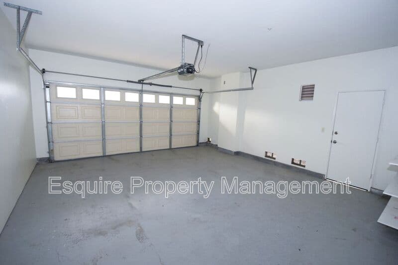 OXNARD House: 1821 LA QUINTA LN